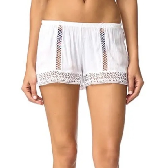 Peixoto Pants - PEIXOTO Parrot Shorts in White – Size M/L